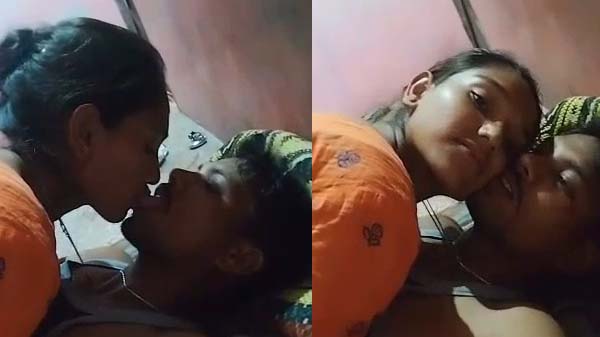 Desi ladki boyfriend ke lund se cock riding sex video